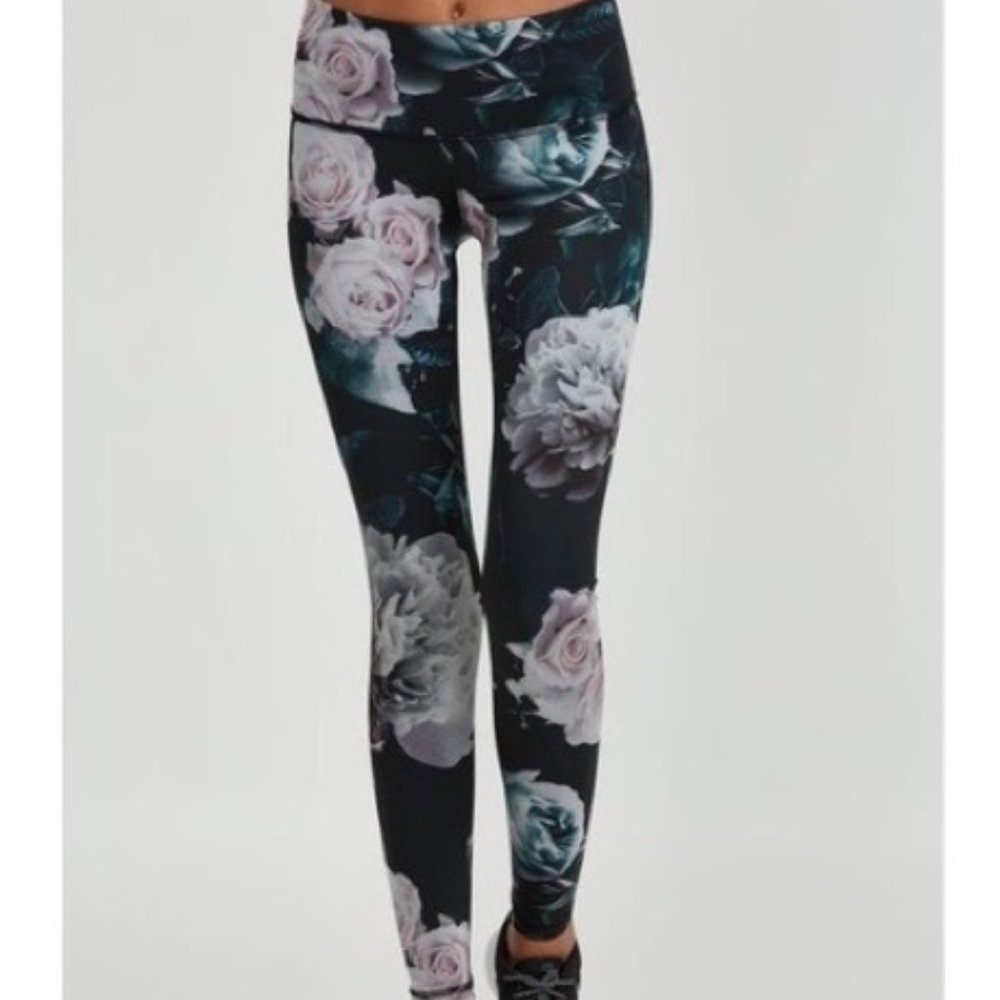 Noli | Floral Print Silky Soft Leggings